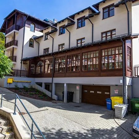 Apartman Gold Your *